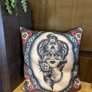 Coussin femme tigre